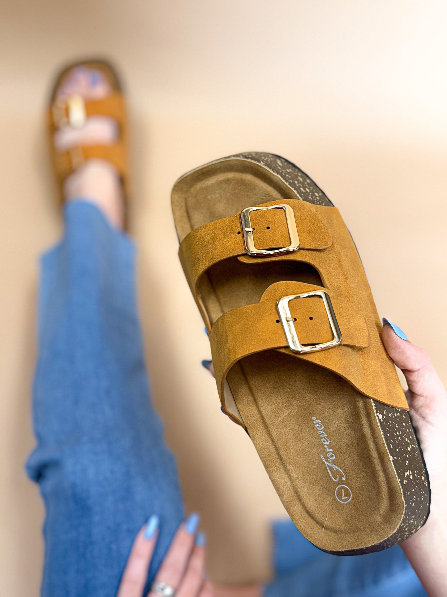 Suzan Buckle Sandal in Tan