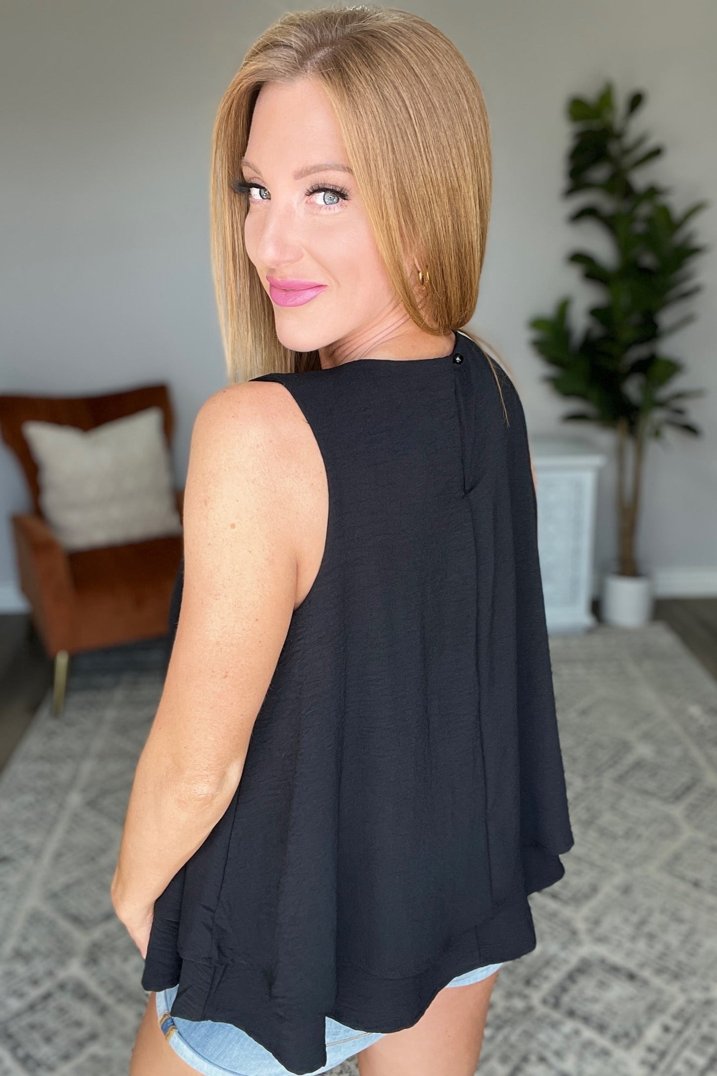 Double Tiered Flare Tank in Black