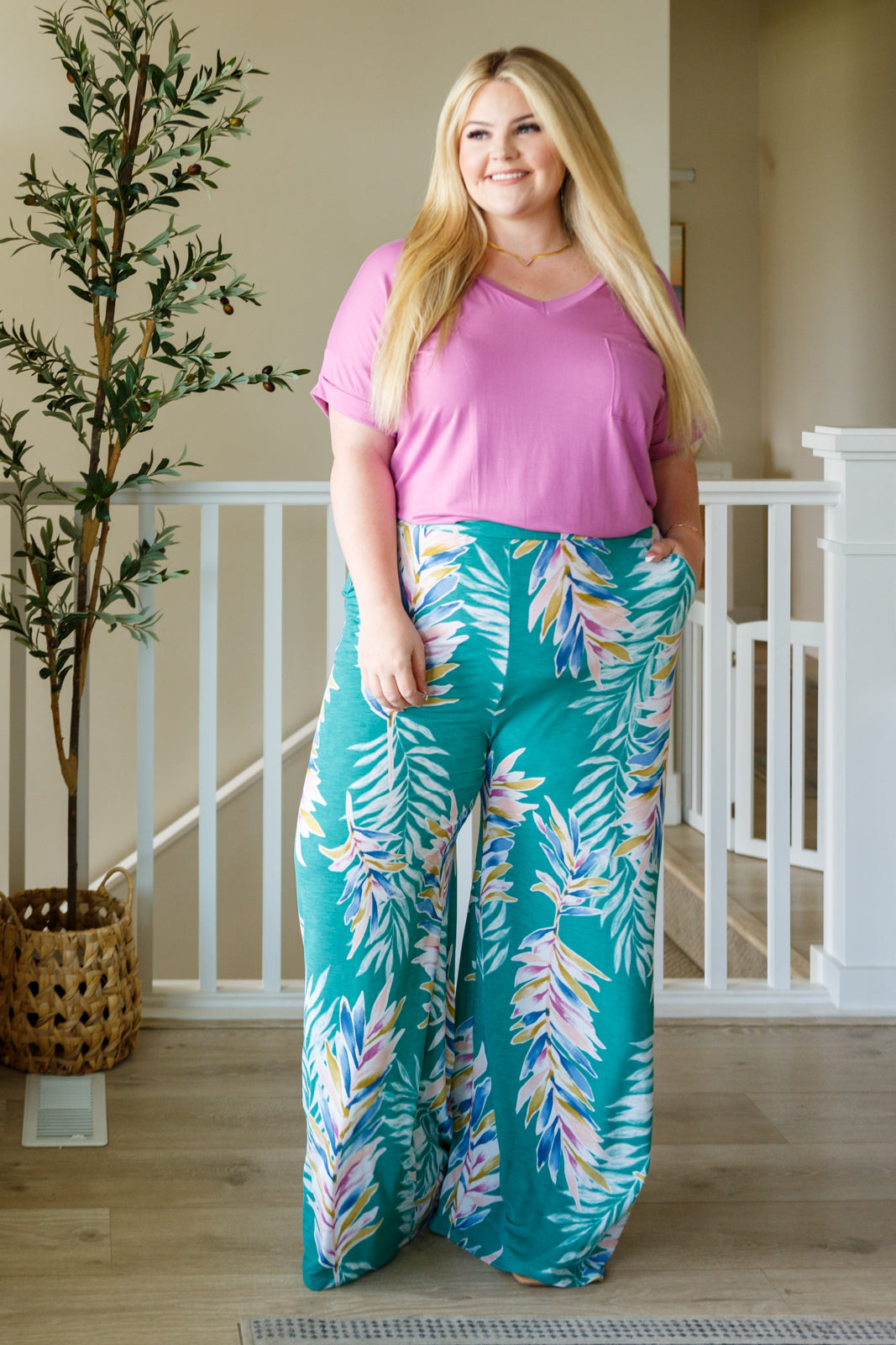 Hawaiiana Floral Print Pants